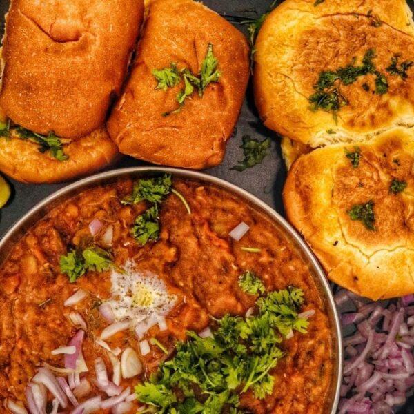 Delicious Maharashtrian Dishes That You Must Try